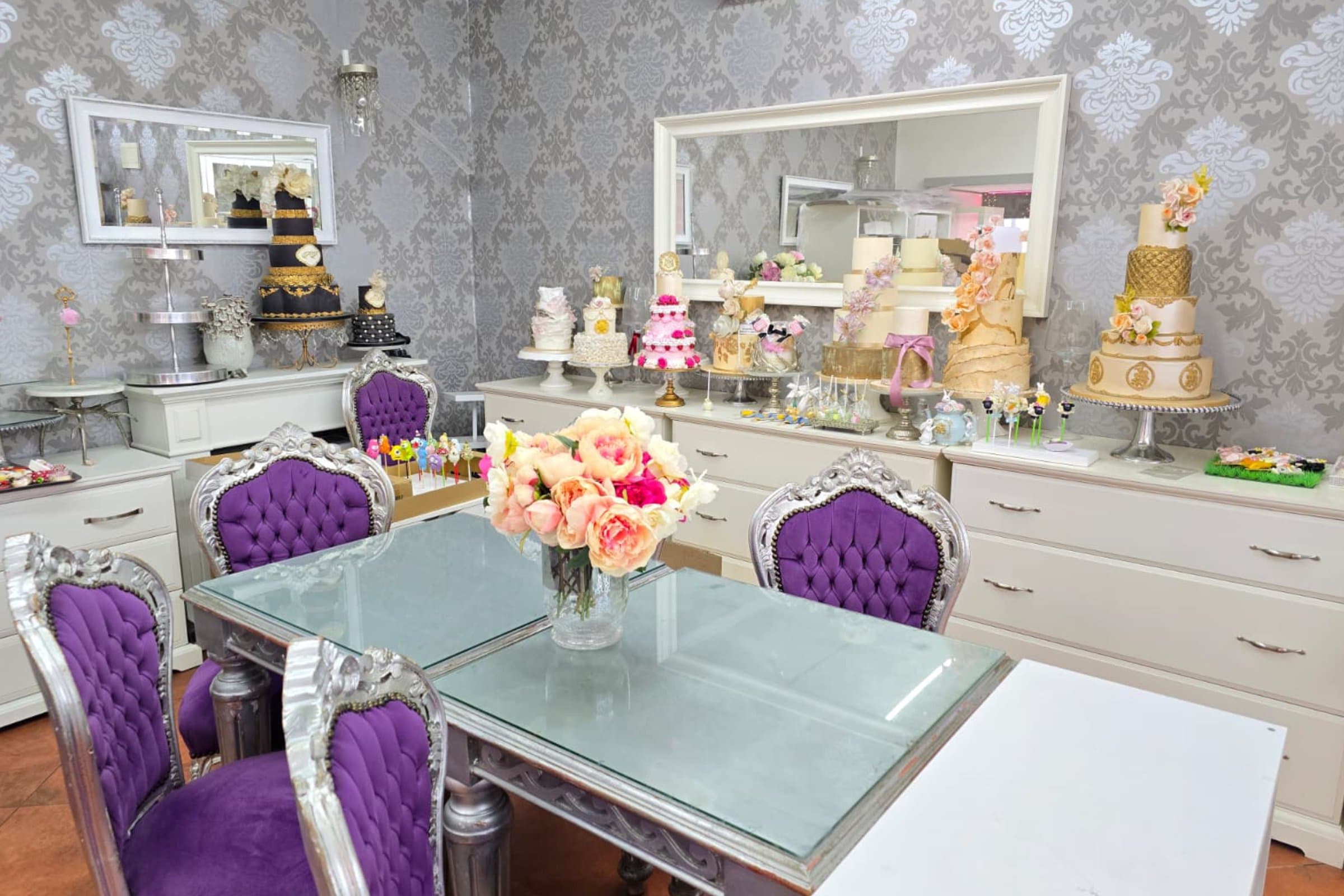 Innenansicht Cupcakes Manufaktur Wien – gemütliche Beratungsatmosphäre CirCakeDesign