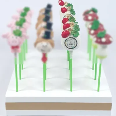 Silvester Cakepop Clock